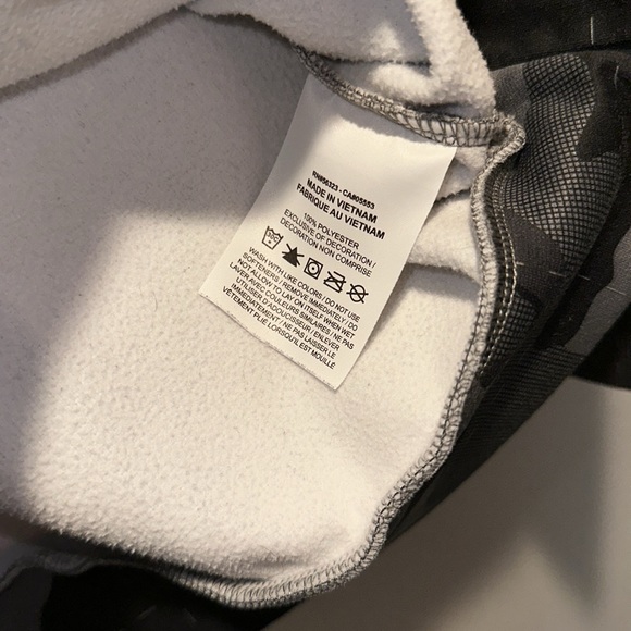 Nike Men's Therma-FIT Pullover Camo Training Hoodie M DD1757-084 - Picture 11 of 12